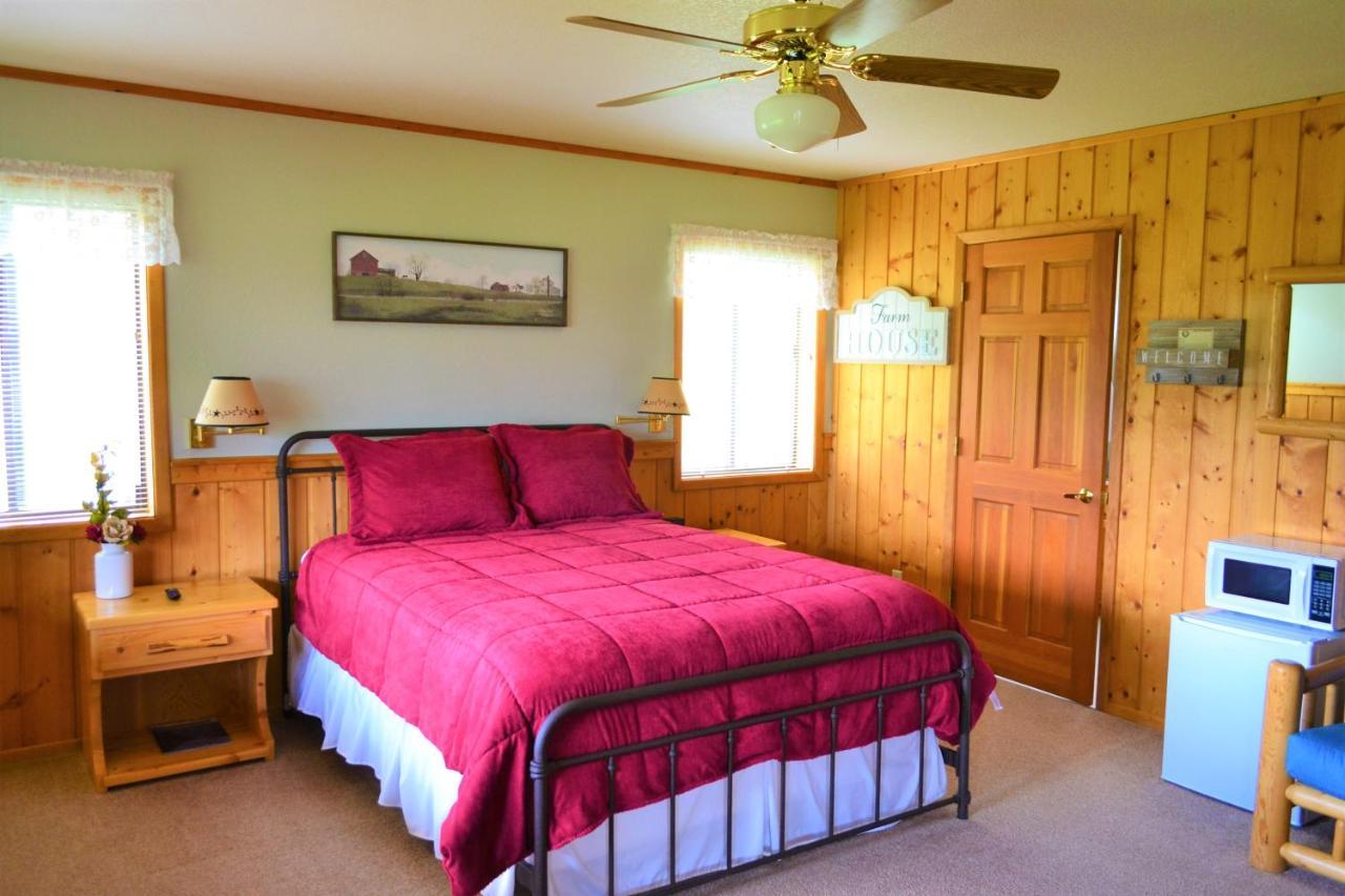 Twin Peaks Guest Ranch Villa Salmon Dış mekan fotoğraf